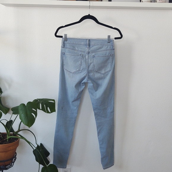 Old Navy Light Blue Rockstar Skinny Jeans - Picture 5 of 6